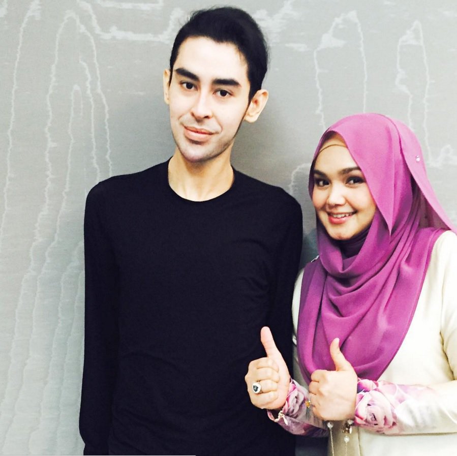 Embedded image permalink