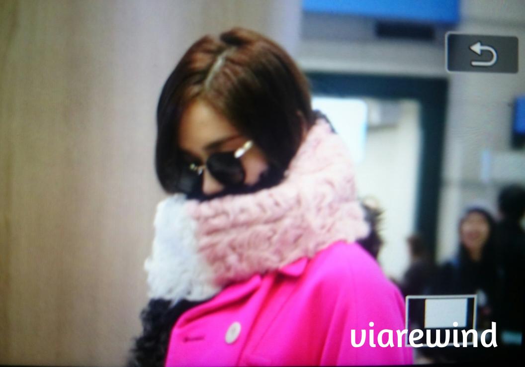 [PIC][06-12-2015]YoonA trở về Hàn Quốc vào chiều nay CViEsMjUYAAm7JN