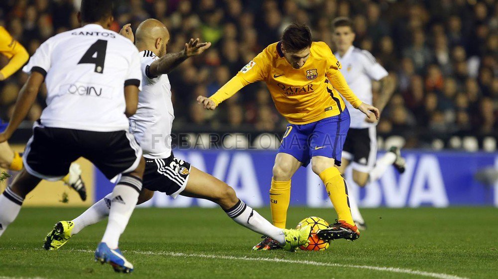 fcbarcelona_br's tweet photo. FOTOS - Ainda não viu as melhores imagens de @valenciacf 1 - 1 @FCBarcelona? https://t.co/BVIlArMLMD https://t.co/xWfelefieB