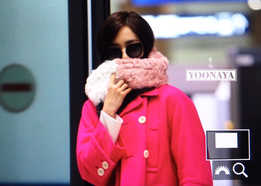 [PIC][06-12-2015]YoonA trở về Hàn Quốc vào chiều nay CViFzEcUYAED7qJ