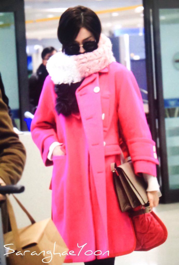 [PIC][06-12-2015]YoonA trở về Hàn Quốc vào chiều nay CViHT3dVEAA6Au9