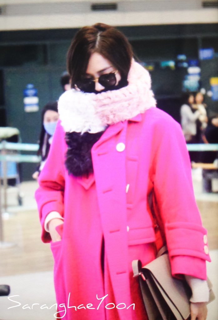 [PIC][06-12-2015]YoonA trở về Hàn Quốc vào chiều nay CViHT3hUkAAnTp7