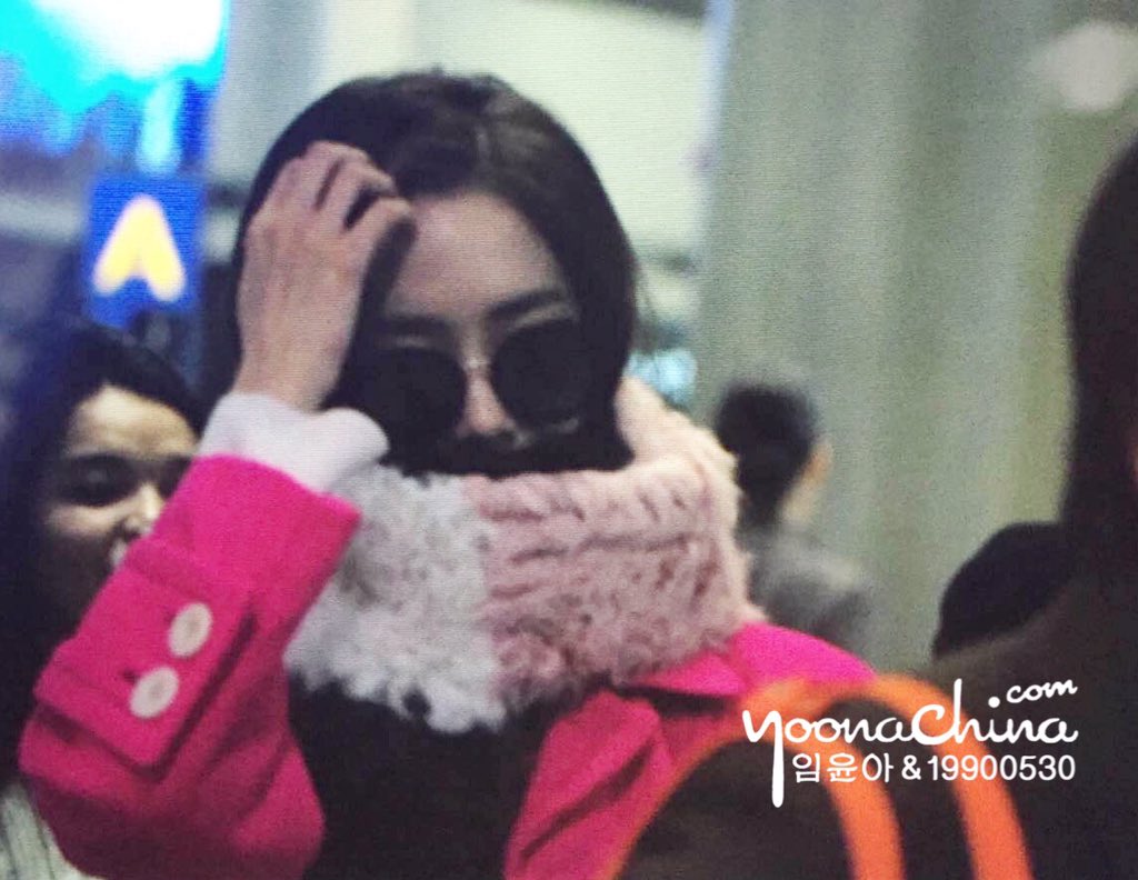 [PIC][06-12-2015]YoonA trở về Hàn Quốc vào chiều nay CViKS4nVEAILiBb