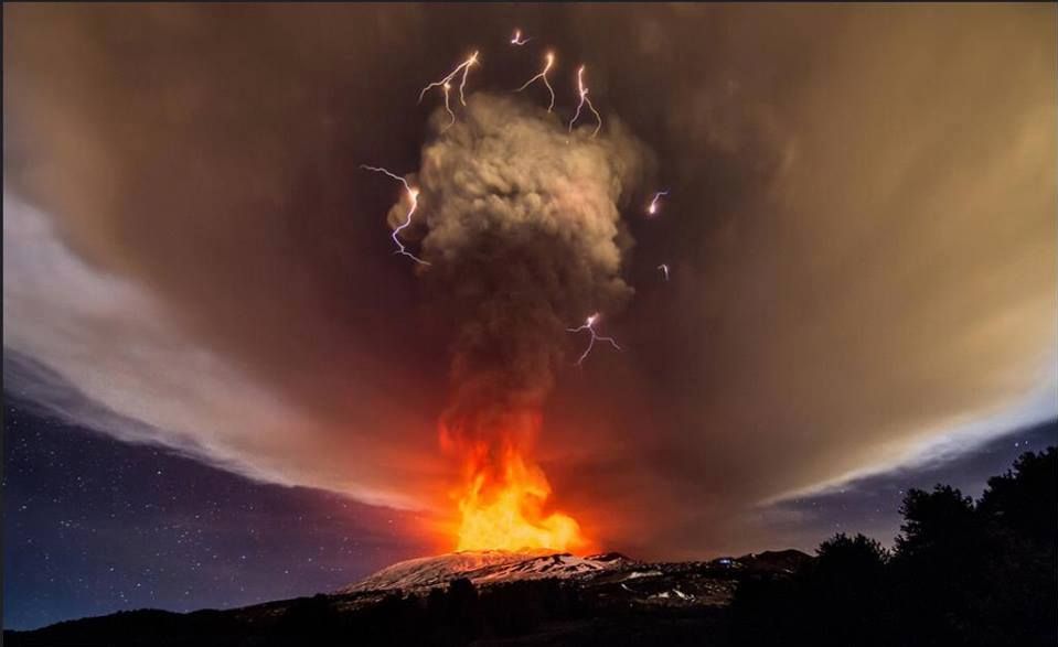 etnaroccadapi's tweet image. HISTORY OF AN ISLAND IN THE ISLAND#ETNA#SICILY#ERUPTION#EMOTIONS#FEAR#NATURAL SHOW#ETNAROCCADAPI.IT