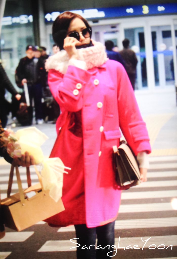 [PIC][06-12-2015]YoonA trở về Hàn Quốc vào chiều nay CViN2mLUEAAyvKZ