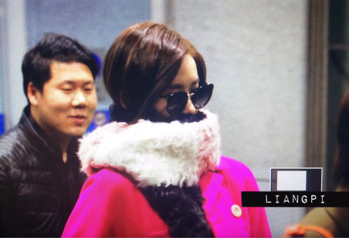 [PIC][06-12-2015]YoonA trở về Hàn Quốc vào chiều nay CViOCeIUYAAmJCP