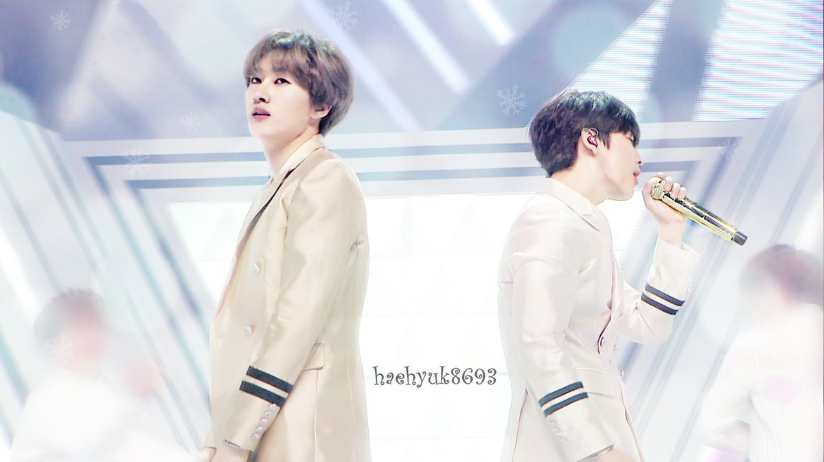 haehyuk8693's tweet photo. Will stand side by side #PerfectTwoHaeHyuk https://t.co/5oqSay2yPN https://t.co/Ybk8Q8O5ov