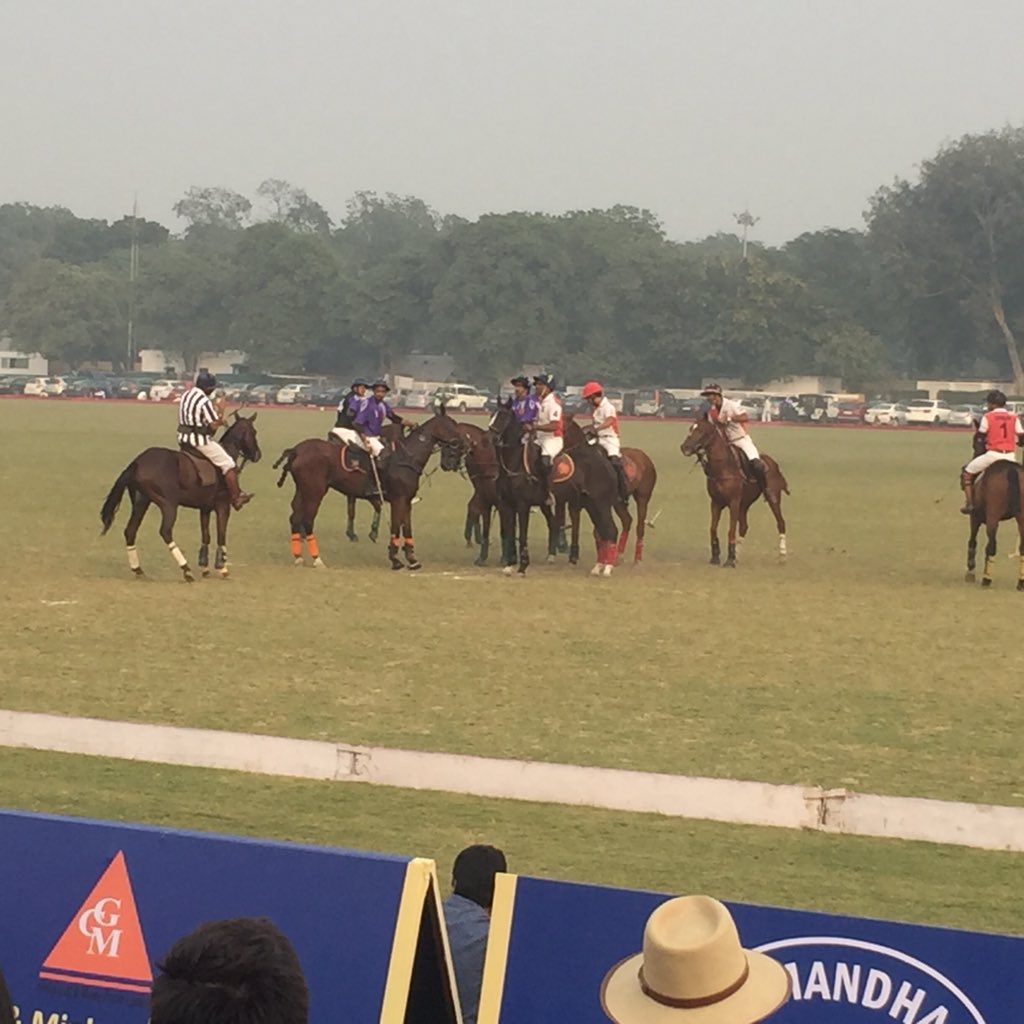 APOLOLIFE's tweet photo. #polilife last tournament #delhipolo ipg cup @JindalPanther vs 61 cavalry it's game on https://t.co/Nxp9Dzg0pw