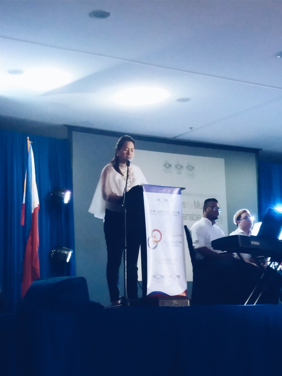 ICOMPhil's tweet photo. #Pathways2015 Farewell Dinner's opening remarks delivered by Ms. Junel Ann Divinagracia, Iloilo City Tourism Officer https://t.co/BA6qrNf48O