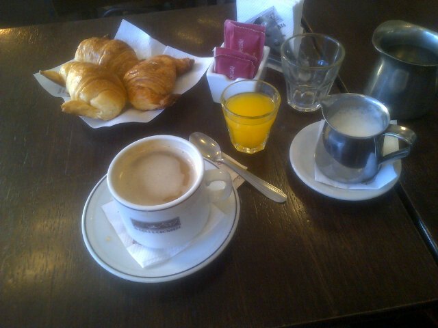 Negromiguenz's tweet photo. Arribaaaa...!! Buen domingo para todos...!! A desayunar se a dicho..!! https://t.co/iw4PpTWzqi