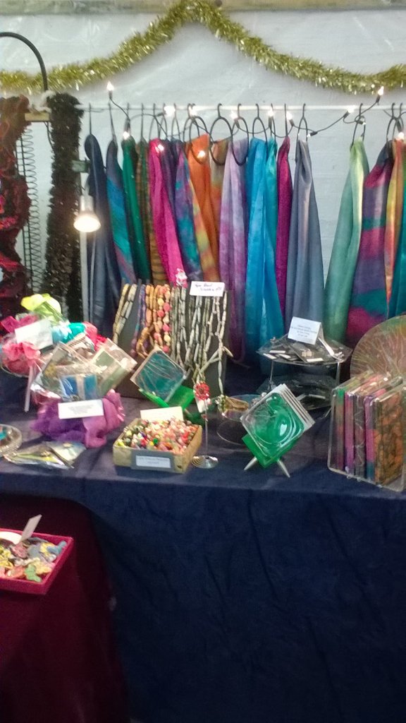 PinkPrincessSu's tweet photo. @EllieCRobinson TheOldSlateYard @FlowerCabin #ForestGate all set for Christmas Market Sun 6 Dec #socomeondown Pls Rt https://t.co/yYhNWekdAN