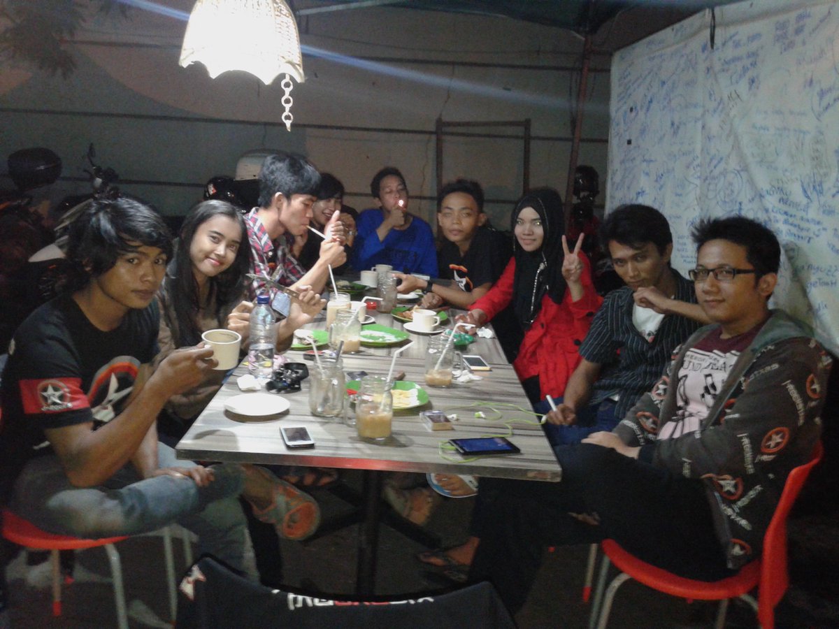 JRscjaktim's tweet photo. Kopdar JJT @ Serabiku Jl.Raya Condet https://t.co/HnkRcI4mxf