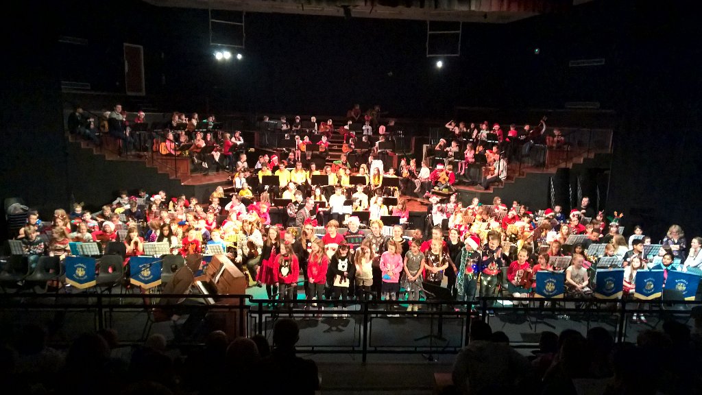 RochdaleMusic's tweet photo. RMS Christmas Cracker 1st concert up and running. Primary schools Orchestra and Alkrington Choir. https://t.co/Fr4Qd5MmQC