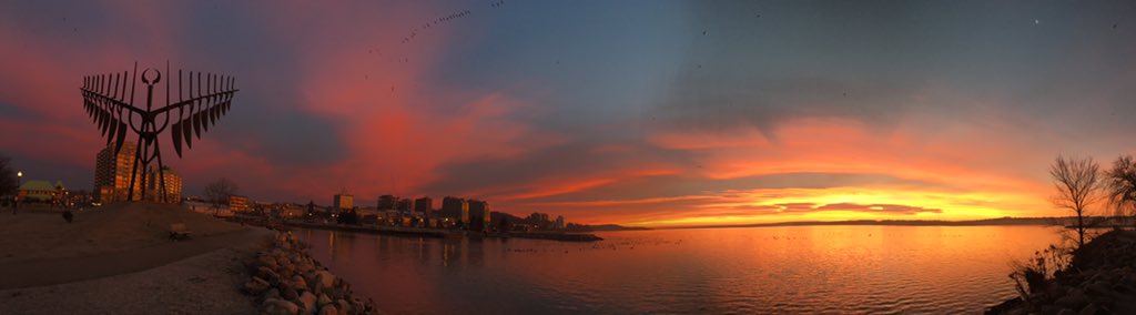 mtrunz's tweet photo. This mornings #sunrise panorama in #Barrie @cityofbarrie @Mayor_Jeff https://t.co/FUMG78EGoX