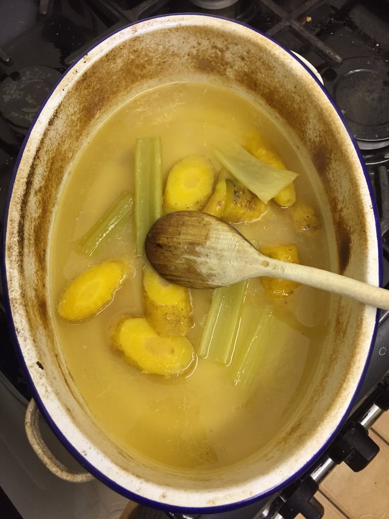 GoPlanMyMeals's tweet photo. @TatwsTrading Don't want to blow my own trumpet, but the gravy from our ckn is so yummy I might have it in a mug! https://t.co/sEjQawM3Pe