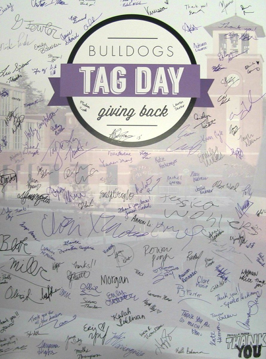 TrumanState's tweet photo. Students gave thanks for everything at Truman made possible by the generosity of others on #TrumanTagDay. https://t.co/EJfHSEF46O