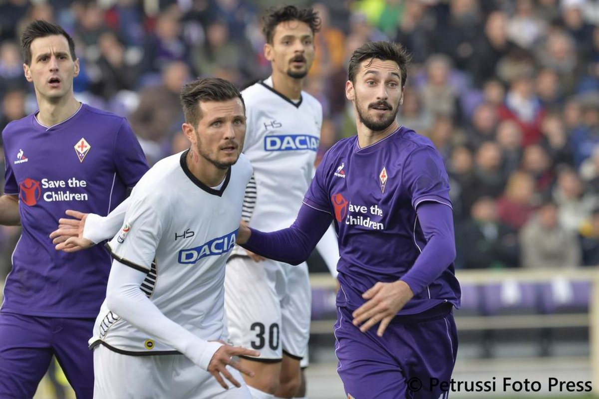 HSFootballit's tweet photo. Siamo scesi in campo con loro e sappiamo che i ragazzi si rialzeranno con orgoglio #HSFootballive #FiorentinaUdinese https://t.co/v6bCOCOZMw