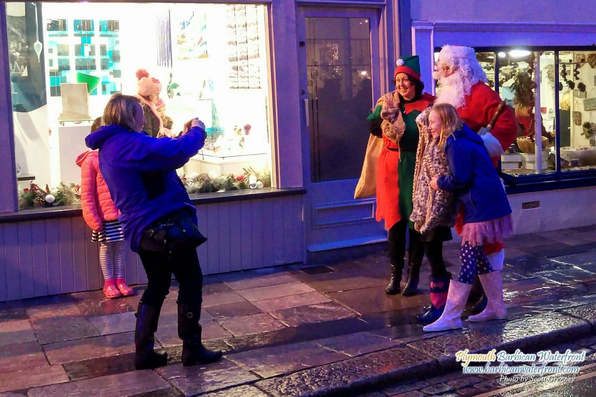 PlymBarbican's tweet photo. Some lucky children had their photos taken with Santa #Barbican #SuttonHarbour #Christmas #Plymouth https://t.co/fVndmpg6d0