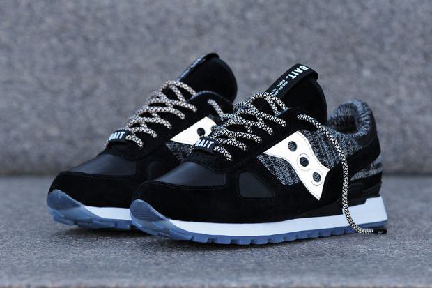 TheMakeOfFunner's tweet image. Retweet for left
Fav for right
#saucony