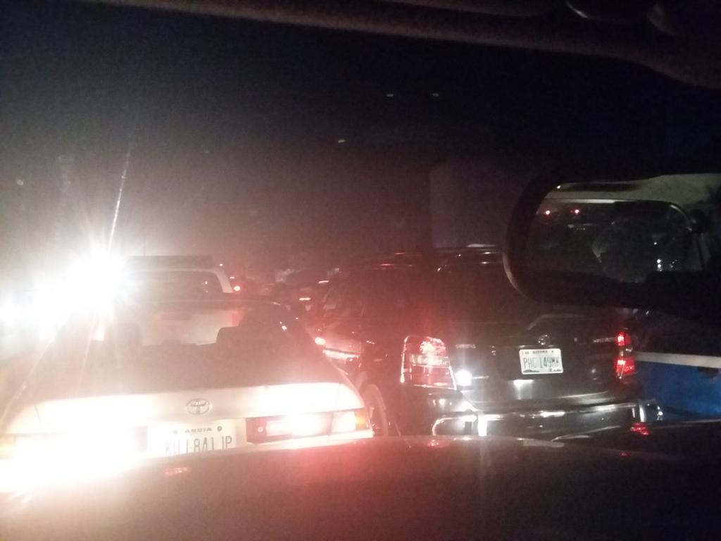 TheNerveAfrica's tweet image. [19:17] Traffic on GU Ake Rd caused by broken Truck on Eliozu bridge.Traffic from OPM towards the bridge #TrafficMap
