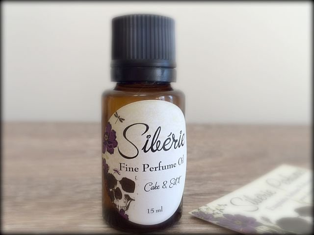 SiberiePerfumes's tweet photo. Happy Birthday to me, gonna have my Cake & Eat It :)
#December6 #birthdaygirl #Perfume #CaKe #perfumeoil #cake2go https://t.co/GX6aid7CPO