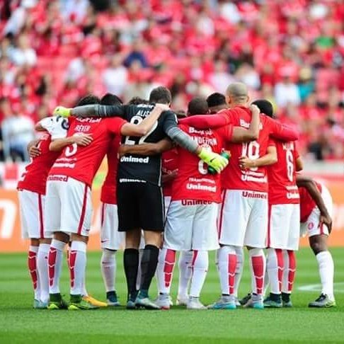 SCInternacional's tweet image. DIA DE INTER! Estamos fechados pelo mesmo objetivo. Vamos mostrar que isso é Inter! #VamoInter #PartiuBeiraRio