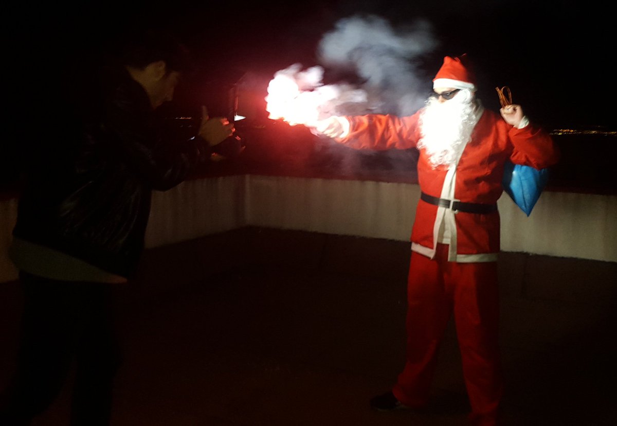 AdrianSock27's tweet photo. 🚨🚨EL DÍA 20 DE ESTE MES 🚨🚨 

❤❤NEW VIDEO COMING SOON ❤❤

🎅#SOSAKLAUS 🎅

 POR @InakingFilms https://t.co/AJZugfJgCg