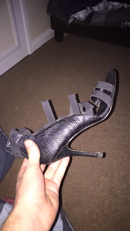 Apologies to the girl who walked home shoeless #findcinderella