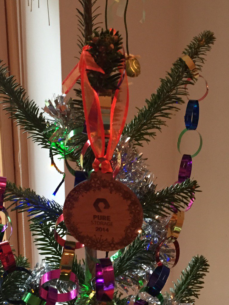 Puregaddy's tweet photo. @StorJobFather @GucciGirl @PureStorage It's back #PureXmas https://t.co/2WveBz0zYi