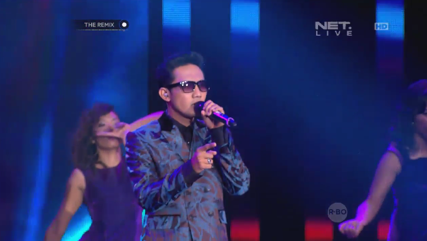 mdtvindonesia's tweet photo. Remixer pemenang dari https://t.co/LfmeIUHMMs feat @sandycanester bawain posesif! Yeay! #TheRemixNETHUAWEI https://t.co/UGvP5G0j4d