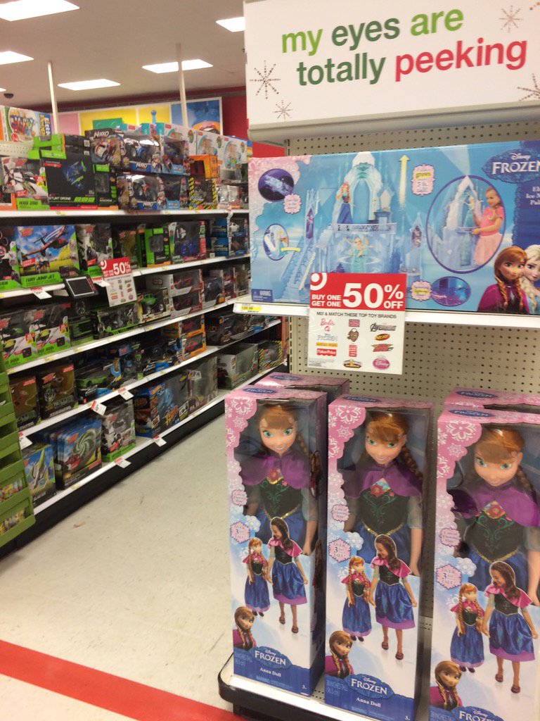 Toys are full, signed and ready to drive sales at 1443! <a href="/ChrisKarlak/">Chris Karlak</a> @neilstrongTGT @scottvalphilly