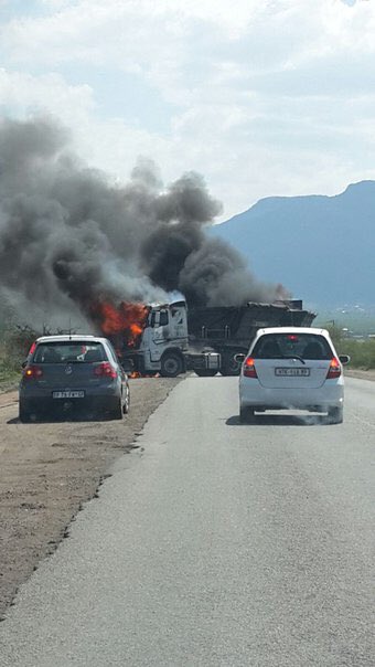 _ArriveAlive's tweet photo. Motorists to avoid R555 around Burgersfort, Sekhukhune and Roosenekal @StanfromIBF https://t.co/cQfcML8lQO