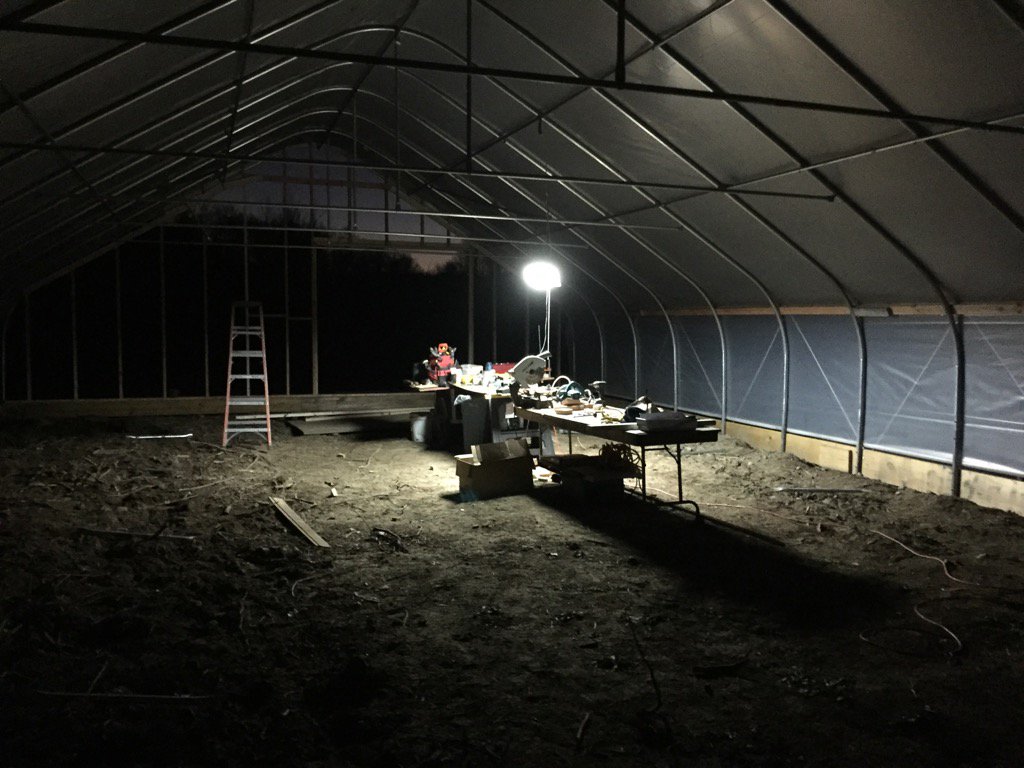 marsfarmer75's tweet photo. Mobile office winter sundown at #redplanetfarm. Almost done with greenhouse no. 1! https://t.co/0mJZ0KLIfp
