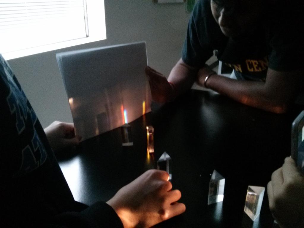 KNovakovicTCPHS's tweet photo. Dispersion of light! #physics https://t.co/bCIBQeOXy3