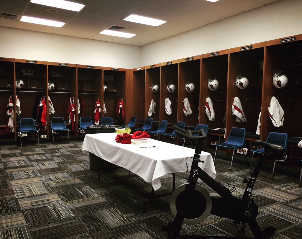 Arizona Cardinals on X: A look inside the #AZCardinals locker room in St.  Louis. #AZvsSTL  / X