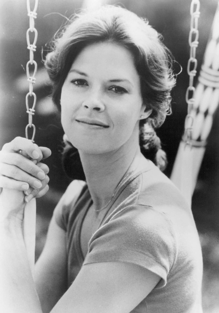 Happy birthday JoBeth Williams! 