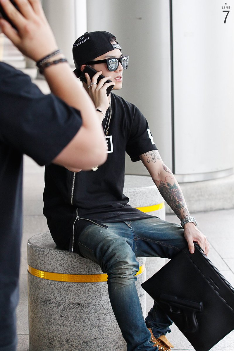 20140824 TEEN TOP 2014 World Tour ＂HIGH KICK＂ in BEJING 김포공항 입국
#틴탑 #캡 <a href="/TEEN_TOP/">틴탑(TEEN TOP)</a> 
cfile8.uf.tistory.com/original/27014…