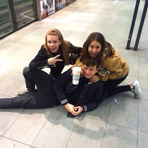 ValbyGarden's tweet image. by lauseee #igår #sjovt #hehe #venner #gladgladglad #jaa