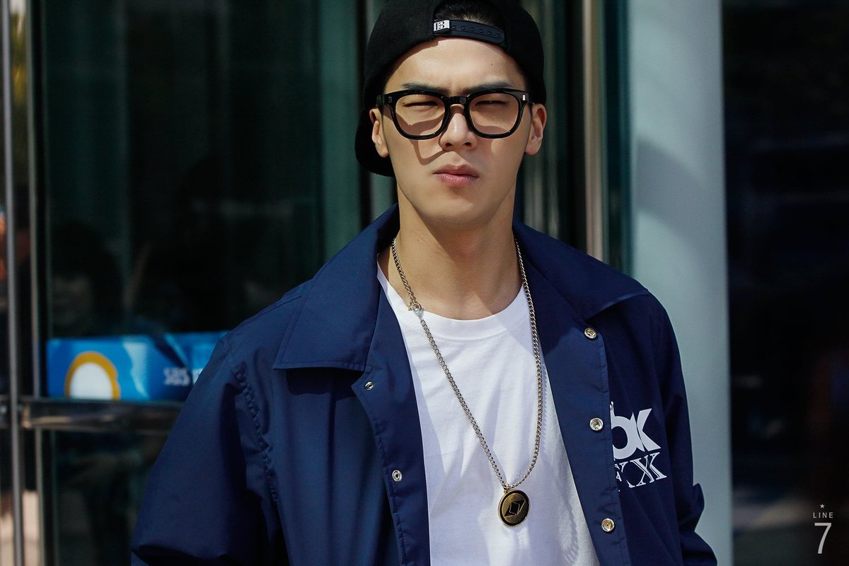 20140923 최화정의 파워타임 퇴근
#틴탑 #캡 <a href="/TEEN_TOP/">틴탑(TEEN TOP)</a> 
cfile29.uf.tistory.com/original/2227F…