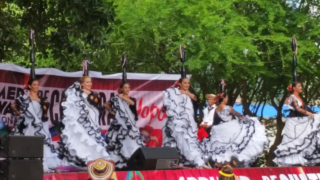 culturayopal's tweet photo. Paraguay invitado especial al VII Festival Internacional y Nacional de la Danza en Parque Ramón Nonato @mincultura https://t.co/gQcWqg8RyI