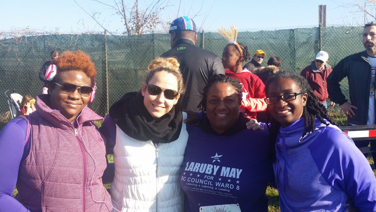 LaRubyMay's tweet photo. Thank you #TeamPurple #TeamLaRuby for supporting @GirlsOnTheRun5K @Ward8Rising #AnacostiaPark https://t.co/p6PihaDRds