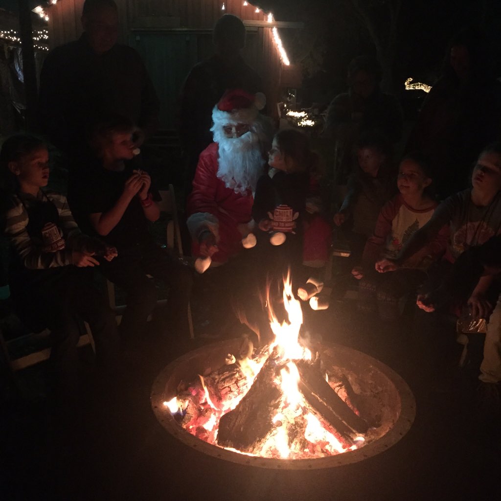 joliesikes's tweet photo. smores with Santa @zapphall last night #zapphall https://t.co/sX22RbY0wU
