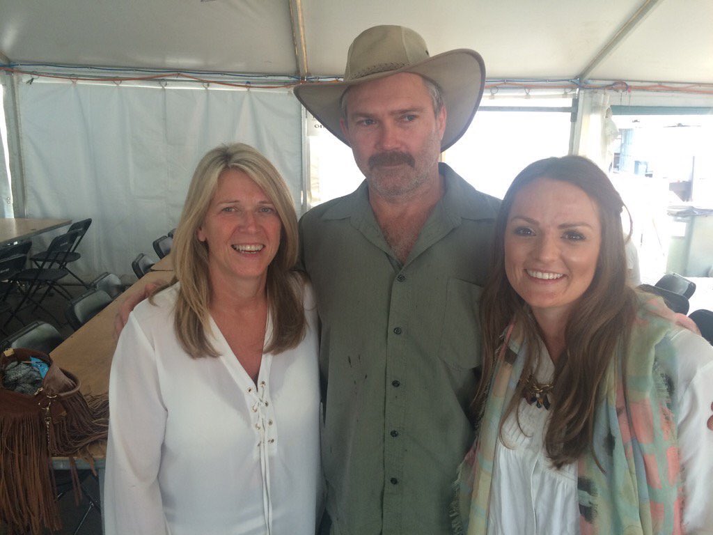 VickyPattison's tweet image. So #KioskKeith has met his future mother in law.. Could this be the first #junglewedding lets hope so @imacelebrity