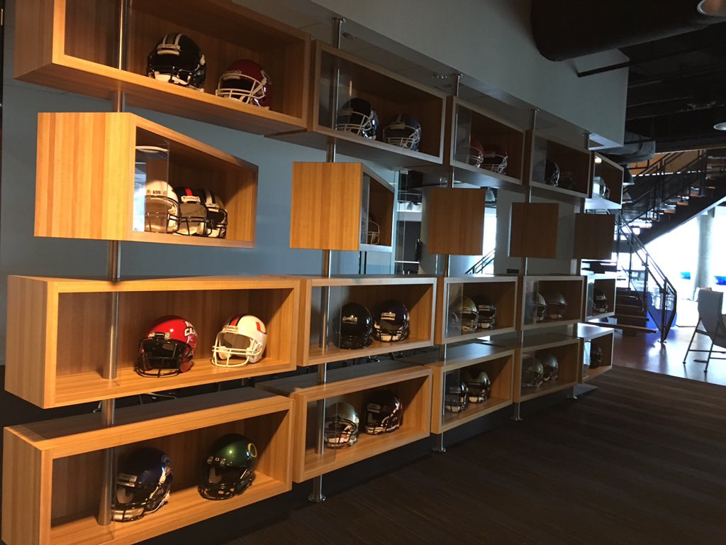 Sara_Wilburn's tweet photo. Tour through IMG this morning. Probably the coolest office I've ever been in. #CanIWorkHere? https://t.co/UCt4AdAs2G