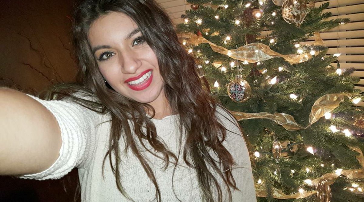 ashleyrenee_6's tweet image. Rockin' around the Christmas tree🎄