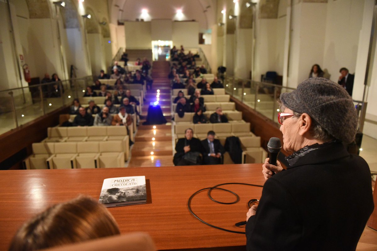 ChocoModicaReal's tweet photo. Presentazione inedita del libro "Modica la storia del suo Cioccolato" di Grazia Dormiente e Giuseppe Leone https://t.co/vrdmL7UC8C