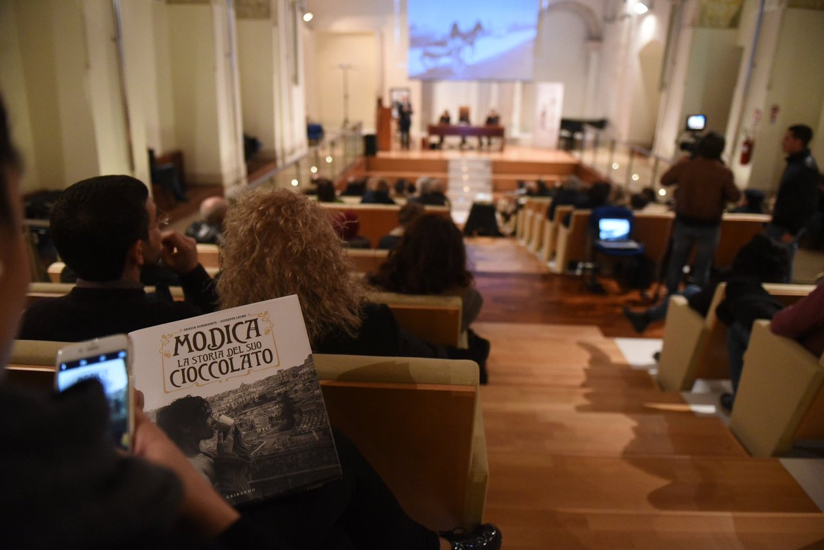 ChocoModicaReal's tweet photo. Presentazione inedita del libro "Modica la storia del suo Cioccolato" di Grazia Dormiente e Giuseppe Leone https://t.co/vrdmL7UC8C