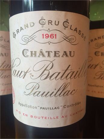 Cellar_Auctions's tweet photo. Looking for something special this #Christmas #winelover :1961 #Bordeaux #wine is one the legendary #Bordeaux https://t.co/NKNyxvN23P