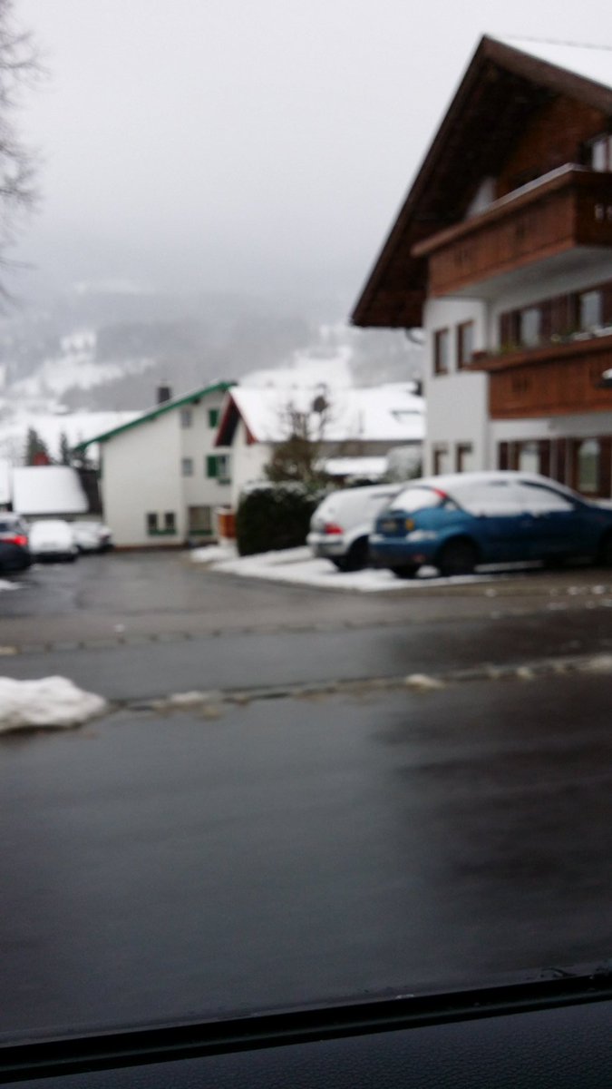 #البرد_بكلمتين
حقيقة وليس صورة من العم 
قوقل