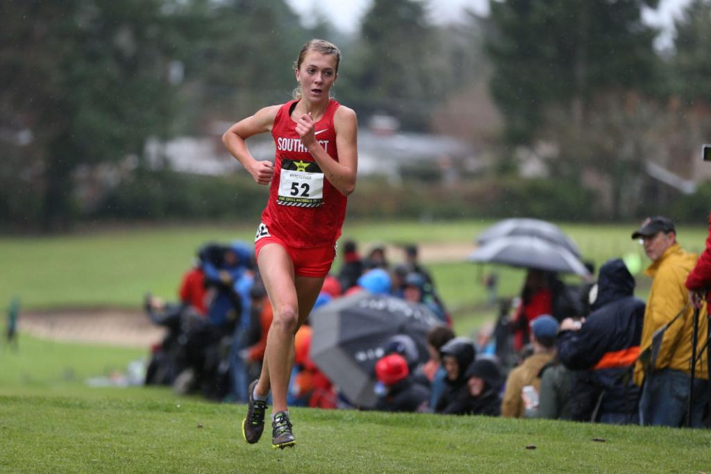 RunningTimesHS's tweet photo. Daughter of Boston Marathon champion wins Nike Cross Nationals #NXN https://t.co/qX9SYJkYbn https://t.co/1YBU4IdEUP